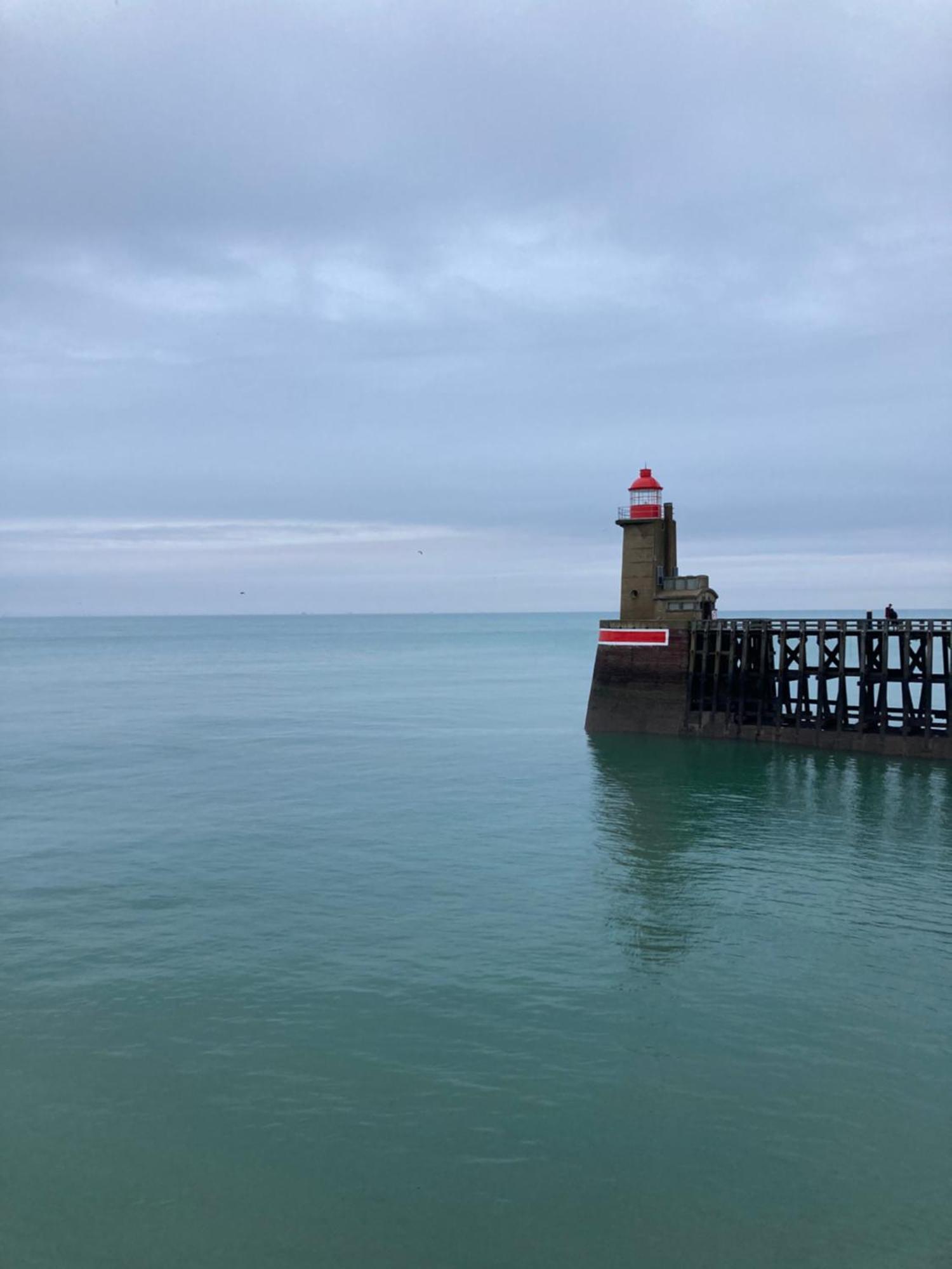 Charmant Studio Avec Vue Sur Le Port Et Falaises 费康 外观 照片